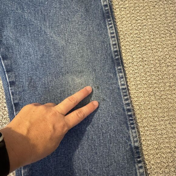 Wrangler Jeans Mens 33x30 Blue Denim Relaxed Straight Fit 100% Cotton Workwear - Picture 2 of 9